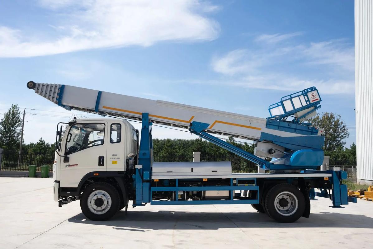 南昌青云谱云梯上料车租赁费用